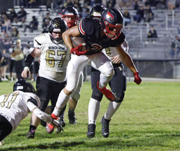 Mustangs gallop to win over Bombers